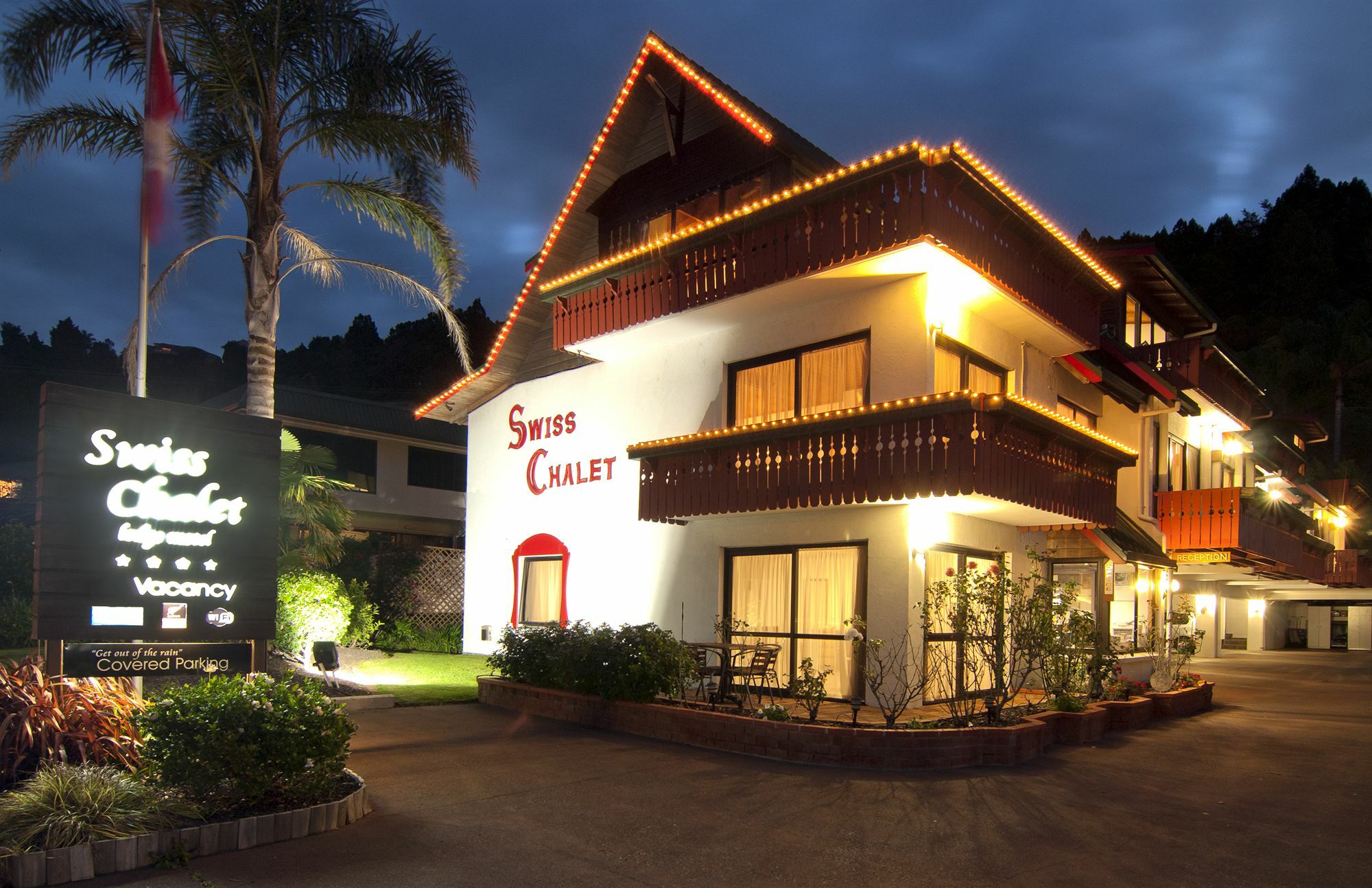 Swiss Chalet Lodge Motel Paihia Exterior photo
